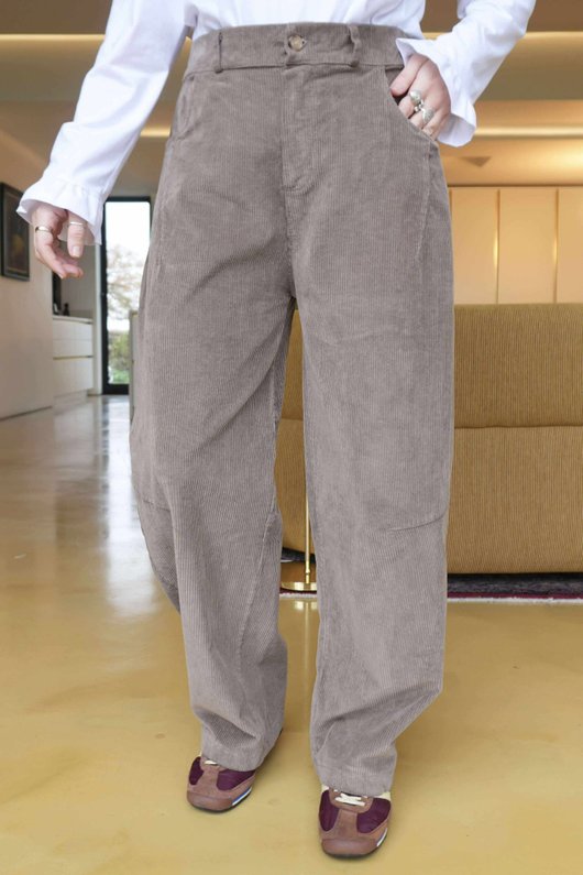 Gilbert Cord Barrel Pant Mocha